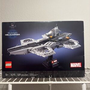 LEGO Marvel Avengers Helicarrier Building Set